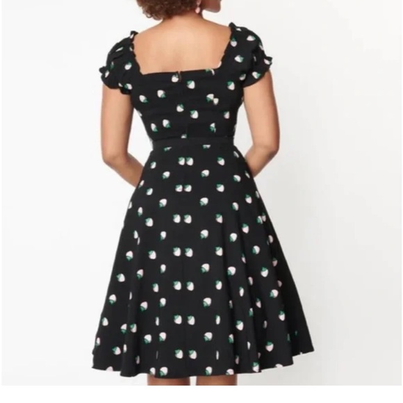 NWT Unique Vintage black & pink strawberry print O’Hara dress - Picture 2 of 5